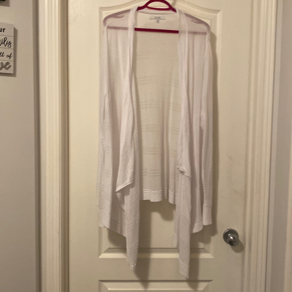 White very thin cardigan